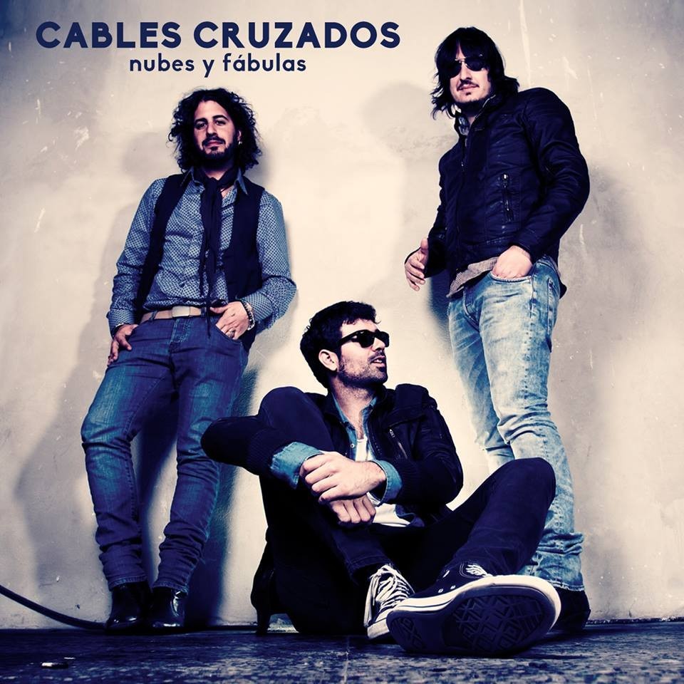 CABLES CRUZADOS - NUBES Y FABULAS  (Cd)