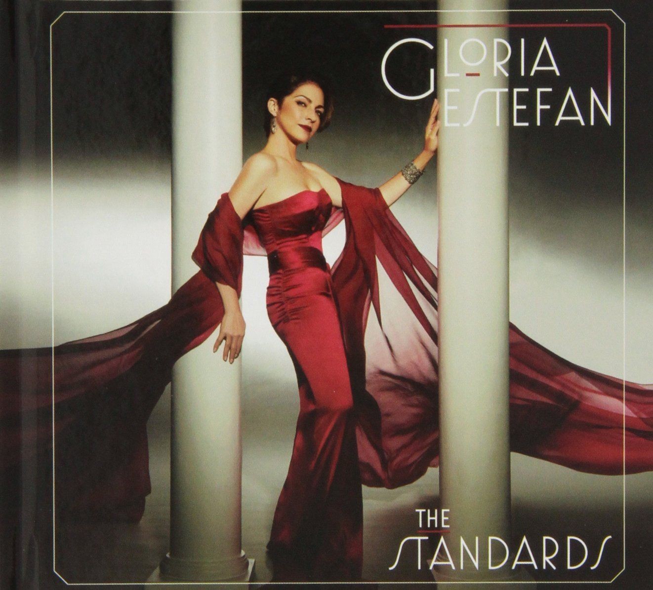 GLORIA ESTEFAN - THE STANDARDS  (Cd)